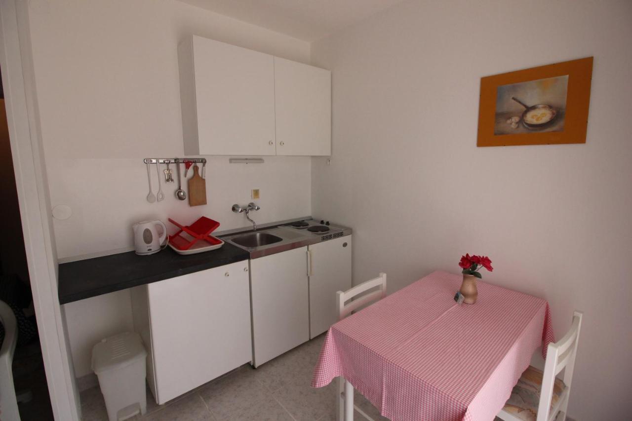 Apartmani Pavicic-Ivelja Stari Grad  Exteriér fotografie